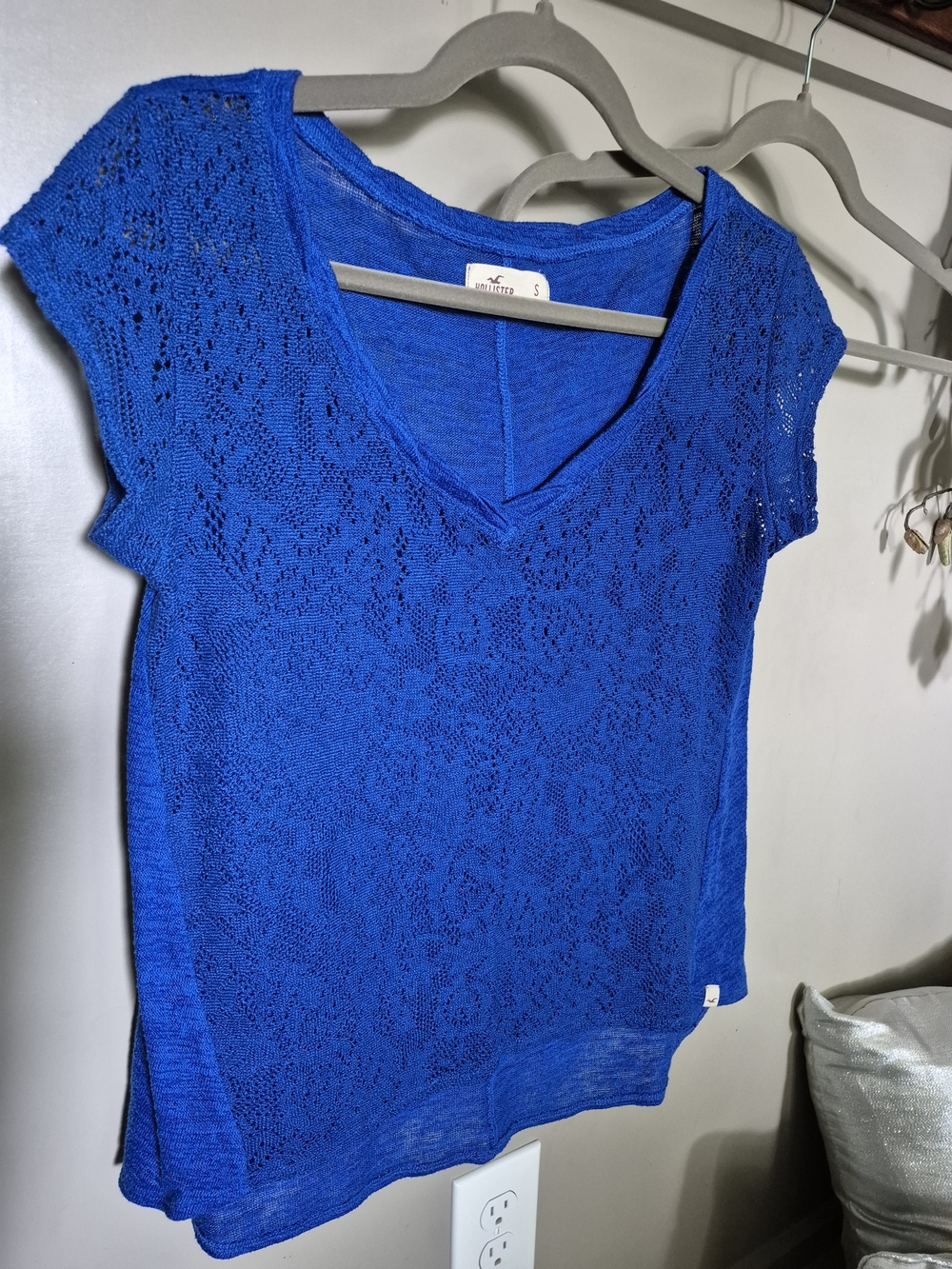 Blue Lace V-Neck Short Sleeve Top - Unbranded